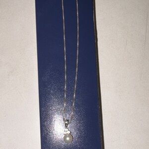 Silver Necklace with Pearl and Diamond Pendant